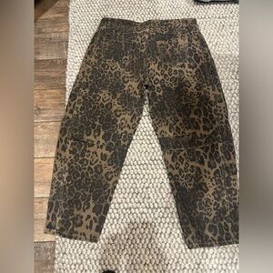 Leopard Print  mid rise barrel jeans. Loose wide leg cropped